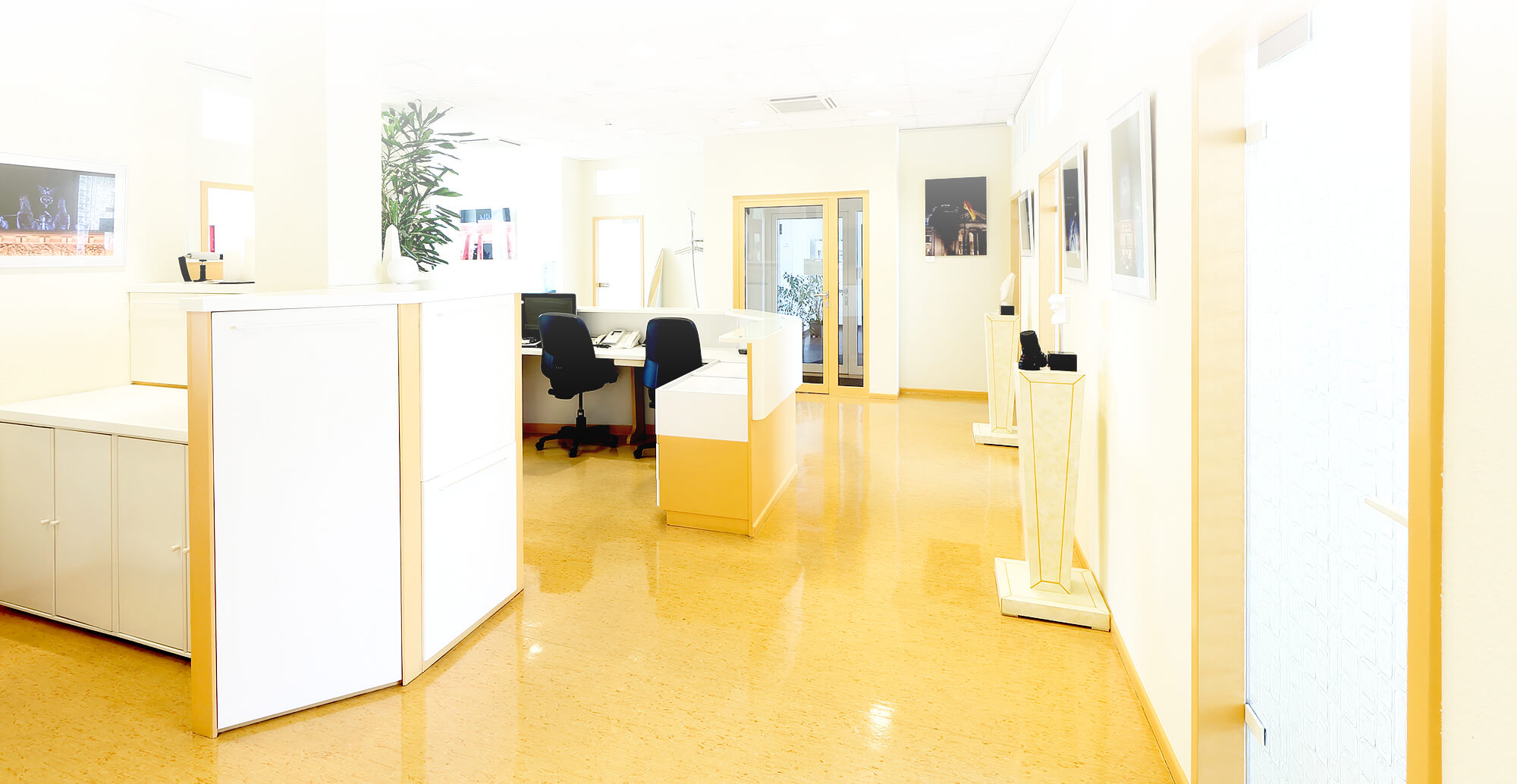 slide_02